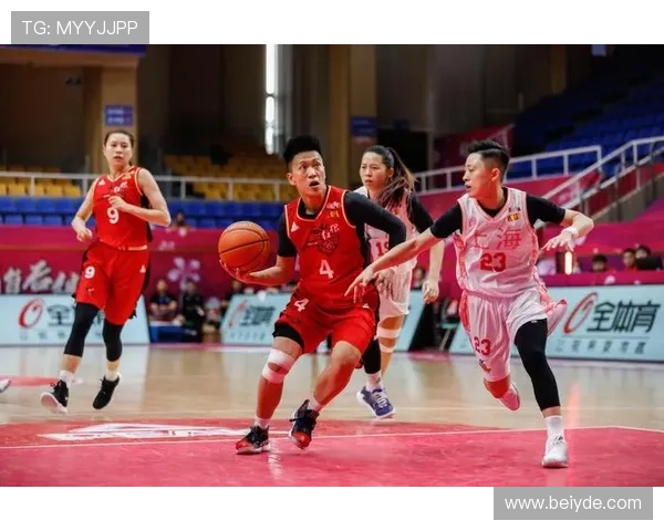 上海大胜新疆 8人表现出色 3人及格